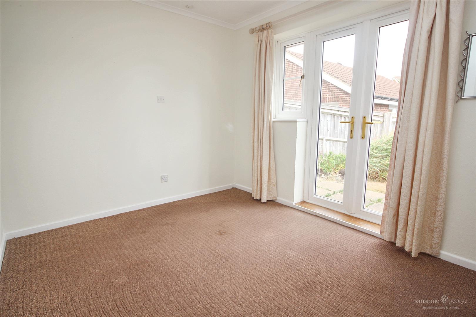 Condor Close, Tilehurst, Reading